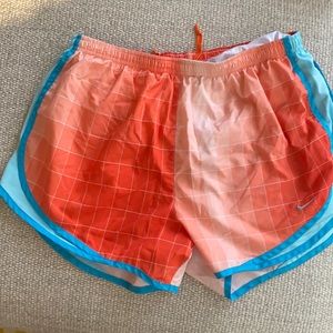 Nike running Tempo shorts-size large